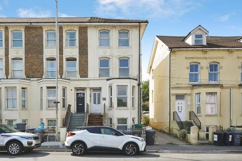 1 bedroom flat for sale, Folkestone Road, Dover, Kent, CT17