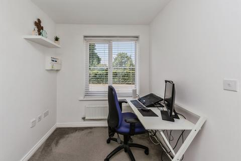 4 bedroom detached house for sale, Heath Place, Winsford