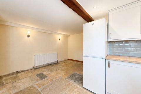 3 bedroom semi-detached house to rent, Newland, Witney OX28