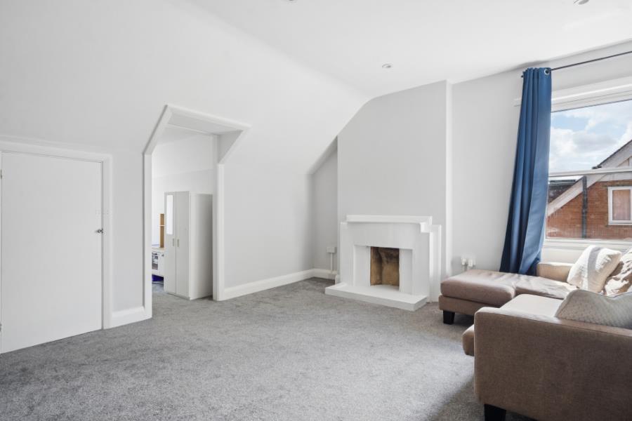 House in Pinner - View 2