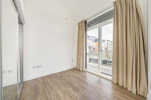 2 bedroom flat to rent, Milles Square, London SW9