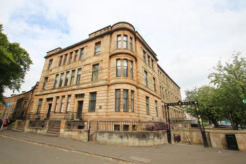 2 bedroom flat to rent, Walmer Crescent, Glasgow, G51