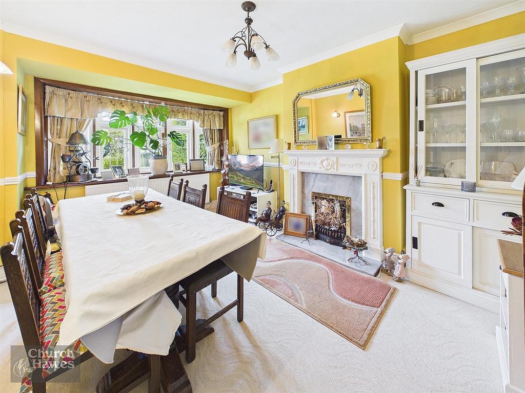 Dining room, fireplace