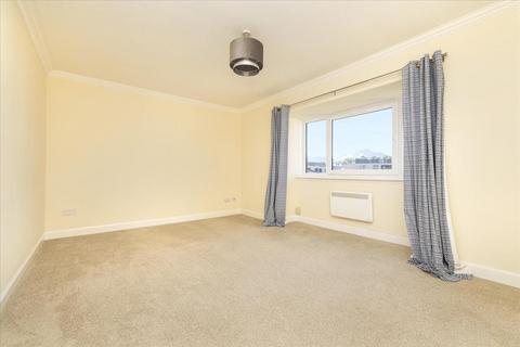 2 bedroom flat for sale, 15/10 Allanfield, Edinburgh, EH7