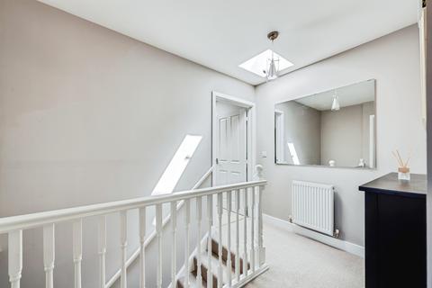 2 bedroom flat for sale, Trowbridge Close, Swindon