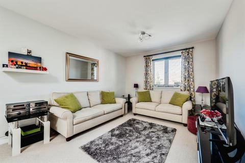 2 bedroom flat for sale, Trowbridge Close, Swindon