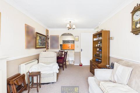 1 bedroom apartment for sale, Primrose Court, Kings Road, Brentwood, Essex, CM14