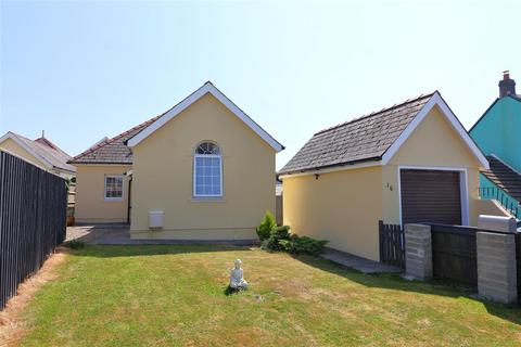 3 bedroom bungalow for sale, Chestnut Tree Drive, Johnston, Haverfordwest