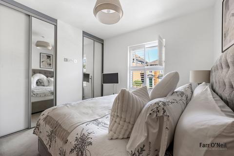 2 bedroom apartment for sale, Queens Road, Buckhurst Hill, IG9