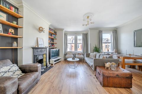 2 bedroom maisonette for sale, Woodbury Street, Tooting, London, SW17