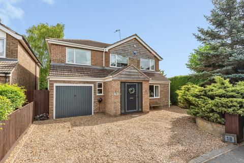 4 bedroom detached house for sale, Lincoln Road, Sleaford