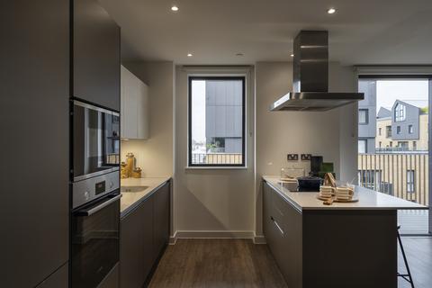 3 bed flat/apartment for rent in Flat B706, 2 Vanguard Way, London E17 6DL