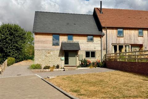 3 bedroom detached house for sale, The Barn Yard, Woonton