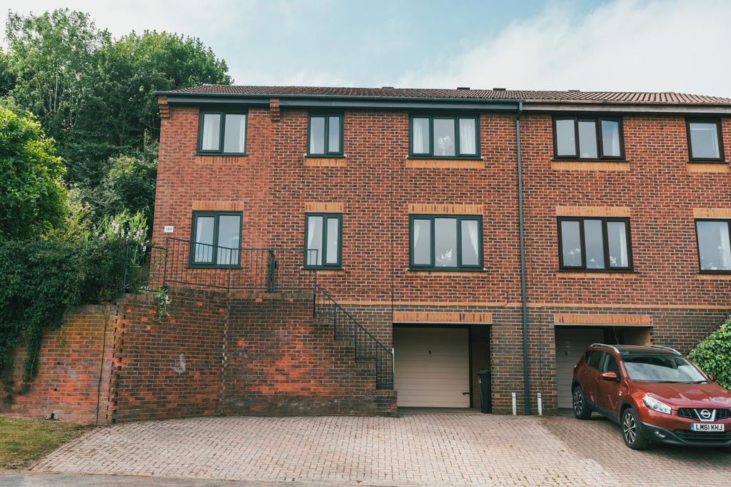 Holmley Lane, Dronfield S18, Dronfield