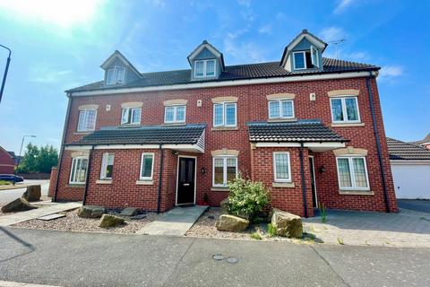 3 bedroom terraced house to rent, Gala Drive, Alvaston, DE24
