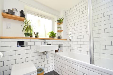 2 bedroom ground floor maisonette for sale, Priory Close, Walton-on-Thames, KT12