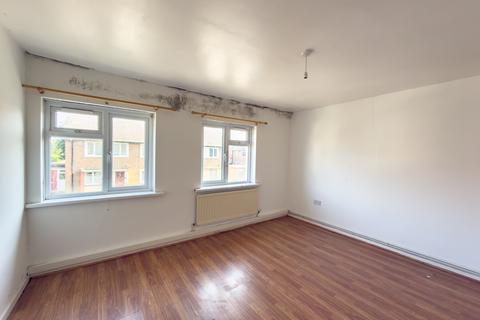 2 bedroom flat for sale, 25 Fallow Park Avenue, Blyth, Northumberland NE24 5RS