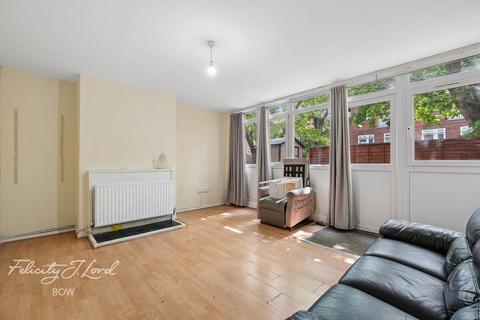 undefined, Virginia Road, London