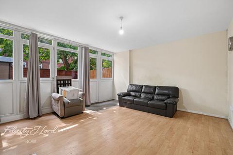 undefined, Virginia Road, London