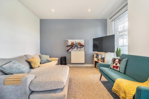 2 bedroom apartment to rent, Reminder Lane Greenwich SE10