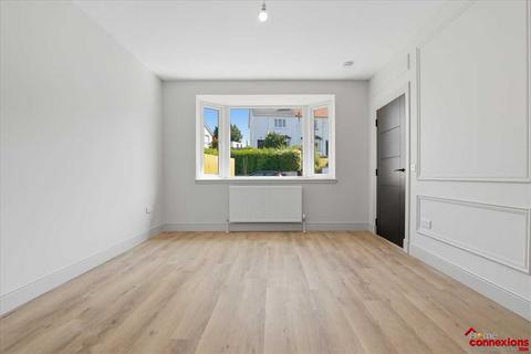 3 bedroom semi-detached house for sale, Crosslees Drive, Thornliebank, GLASGOW