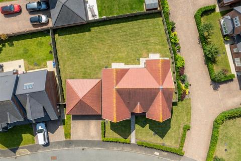 4 bedroom detached house for sale, Eachwick Drive, Medburn NE20