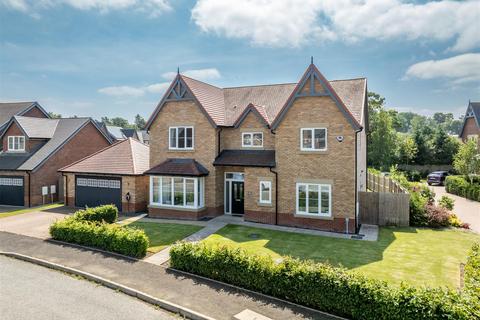 4 bedroom detached house for sale, Eachwick Drive, Medburn NE20