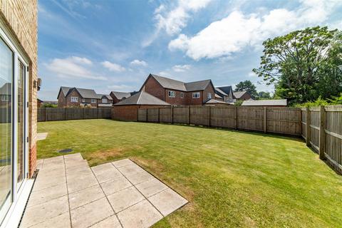 4 bedroom detached house for sale, Eachwick Drive, Medburn NE20