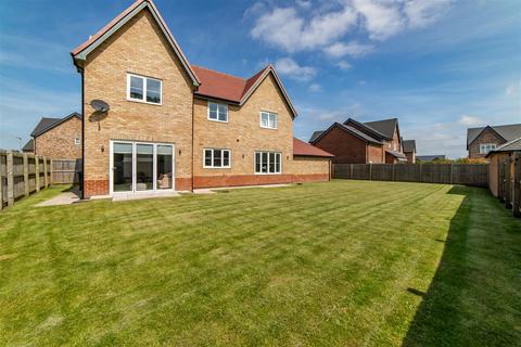 4 bedroom detached house for sale, Eachwick Drive, Medburn NE20