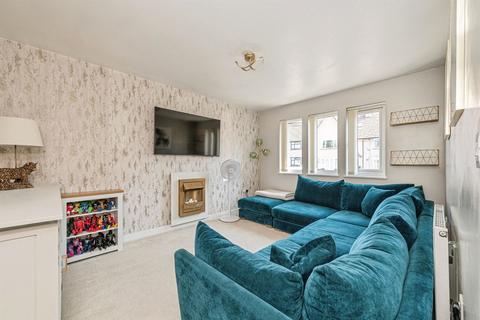 3 bedroom semi-detached house for sale, Leyland Road, Birstall, Batley