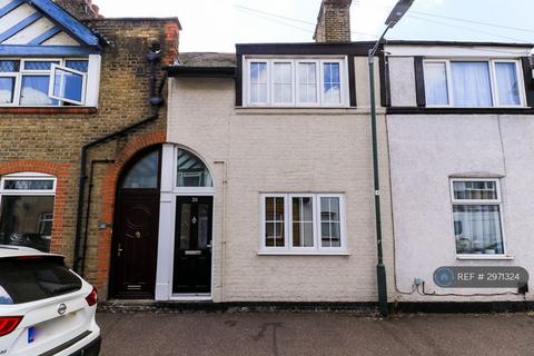 2 bedroom terraced house to rent, Swanfield Road, Waltham Cross, EN8