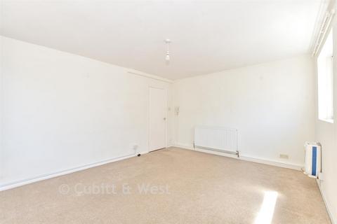2 bedroom flat for sale, Heatherley Court, Southsea PO5