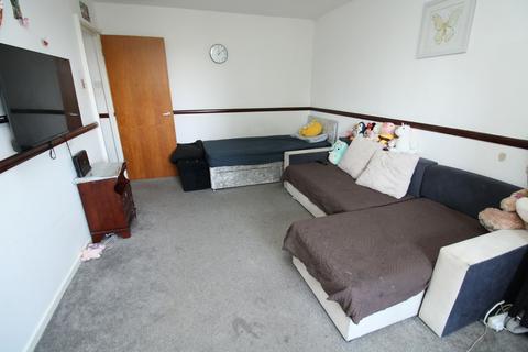 1 bedroom flat for sale, Redwood Grove, Bedford, MK42