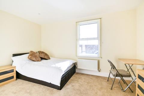 undefined, Redcliffe Street, Swindon, SN2