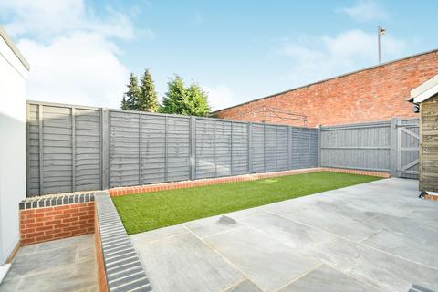 undefined, Redcliffe Street, Swindon, SN2