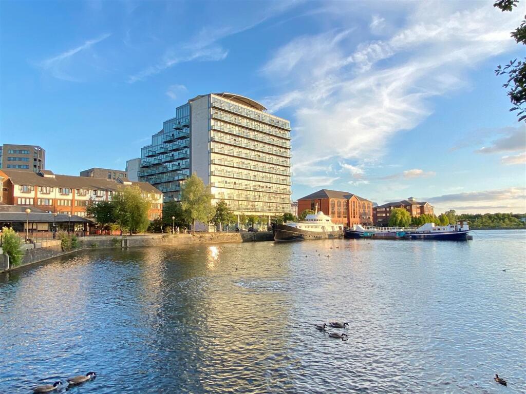 Abito, 4 Clippers Quay, Salford