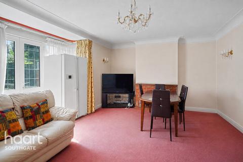 4 bedroom semi-detached house for sale, Brookdale, London