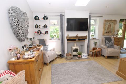 5 bedroom semi-detached house for sale, Orchard Way, Kemsing, TN15