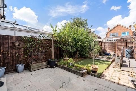 undefined, Fullerton Drive, West Byfleet KT14
