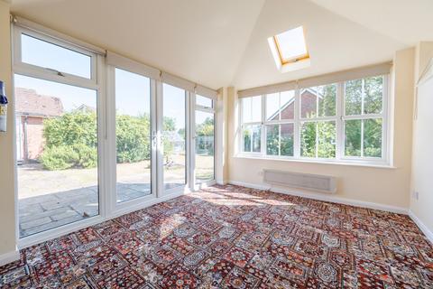 2 bedroom detached bungalow for sale, Millfield Road, Bury St. Edmunds IP31