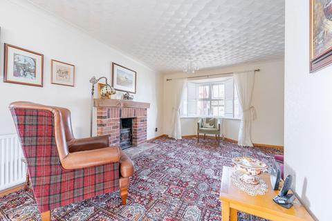 2 bedroom detached bungalow for sale, Millfield Road, Bury St. Edmunds IP31
