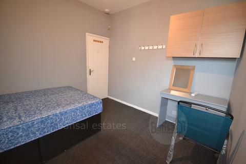3 bedroom flat to rent, Stoney Stanton Road, CV1