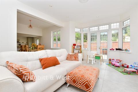 Pampisford Road, Purley, Surrey
