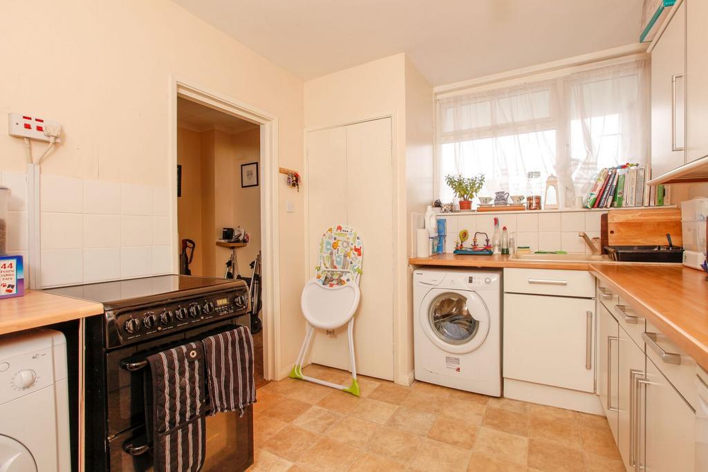 Apartment in London - More
