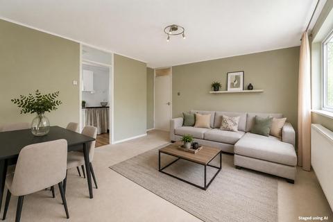 undefined, Gilligan Close, Horsham