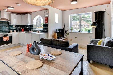 8 bedroom house to rent, Bodiam Avenue, Brighton BN2