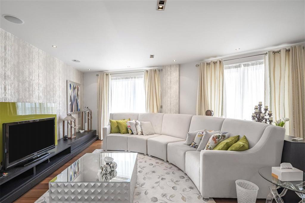 Apartment in London, Sands End, Fulham - More