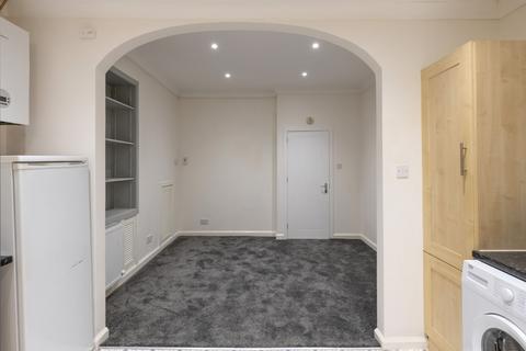 2 bedroom flat for sale, West High Street, Crieff PH7