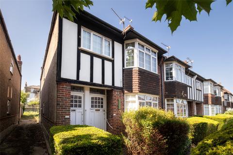 Gracefield Gardens, London SW16