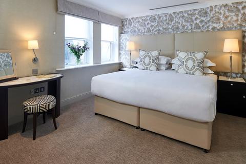 2 bedroom serviced apartment to rent, Bow Lane, London EC4M
